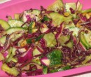 Raudonųjų kopūstų salotos su agurku